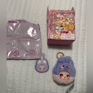 Liila rabbit town plush pendent